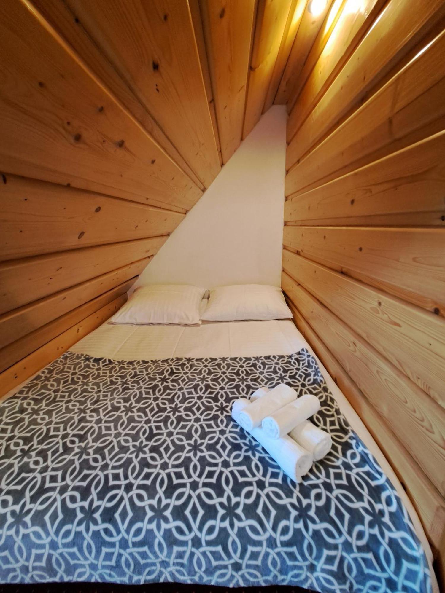 Apartament U Chowancow Banska Nizna Rum bild